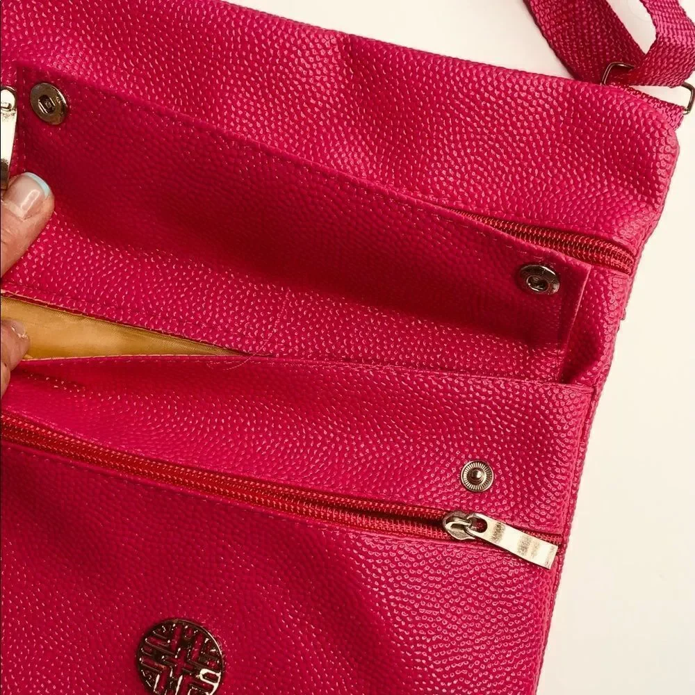 Water-Resistant Bag Crossbody Beach Bag NWT
